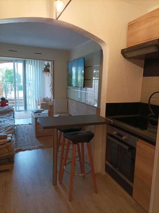 Escapade Cocooning Residence Avec Piscine/Tennis Fréjus Eksteriør billede